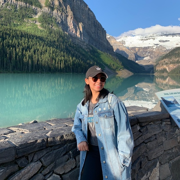 Meet your Posher, Celeste - Picture 1 of 1